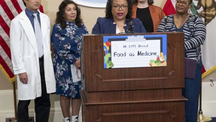 Bonta AB 1975 Food As Medicine PC