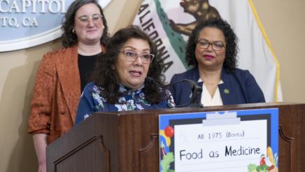 Bonta AB 1975 Food As Medicine PC